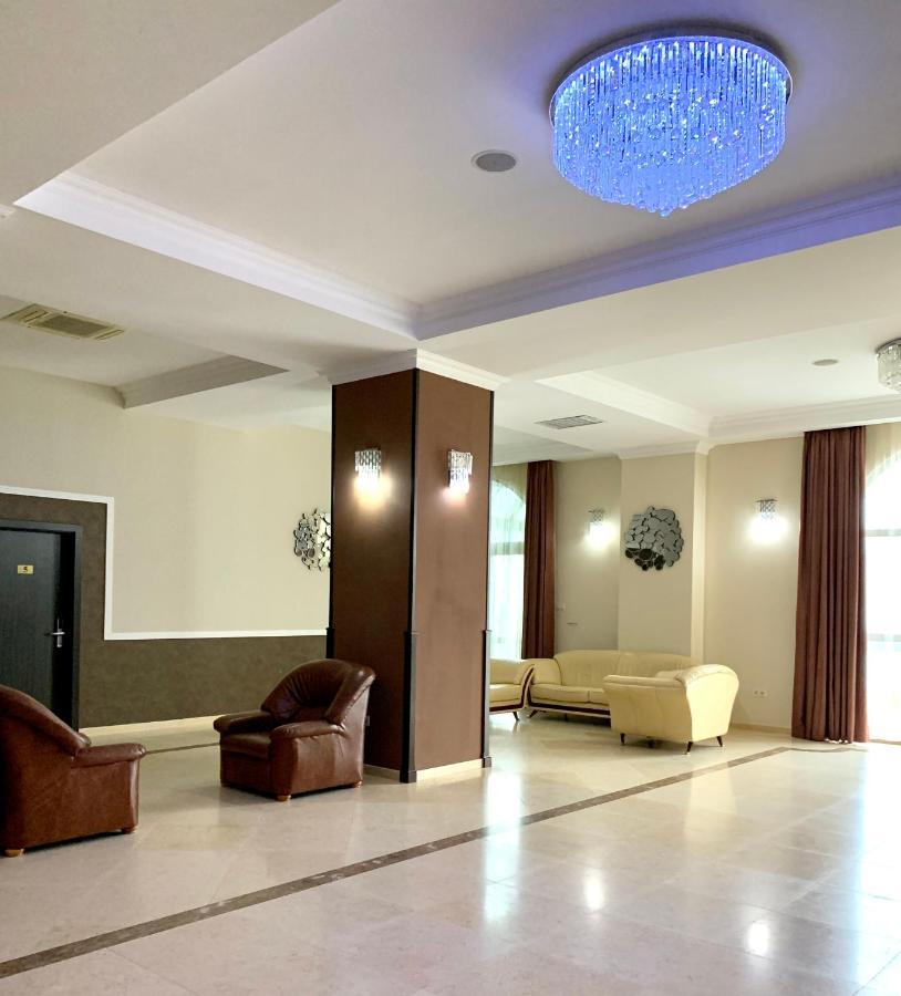 Albert Hotel Ploiesti Exterior photo