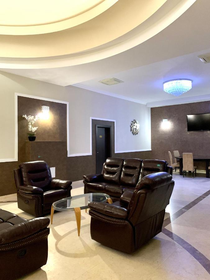 Albert Hotel Ploiesti Exterior photo